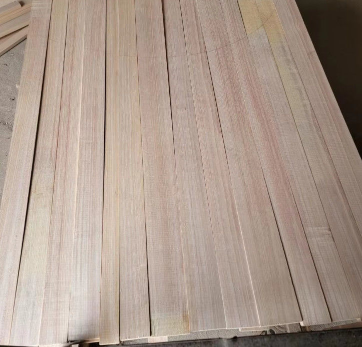 Paulownia Finger Joint Board Feststoffpreis Behandeltes Paulownia Holz Preise Sägeholz Holzkanten Klebewandplatten
