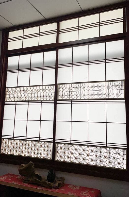 High Technology Traditional Japanese Hinoki Wood Flower Chip or Kumiko for Furniture or Window