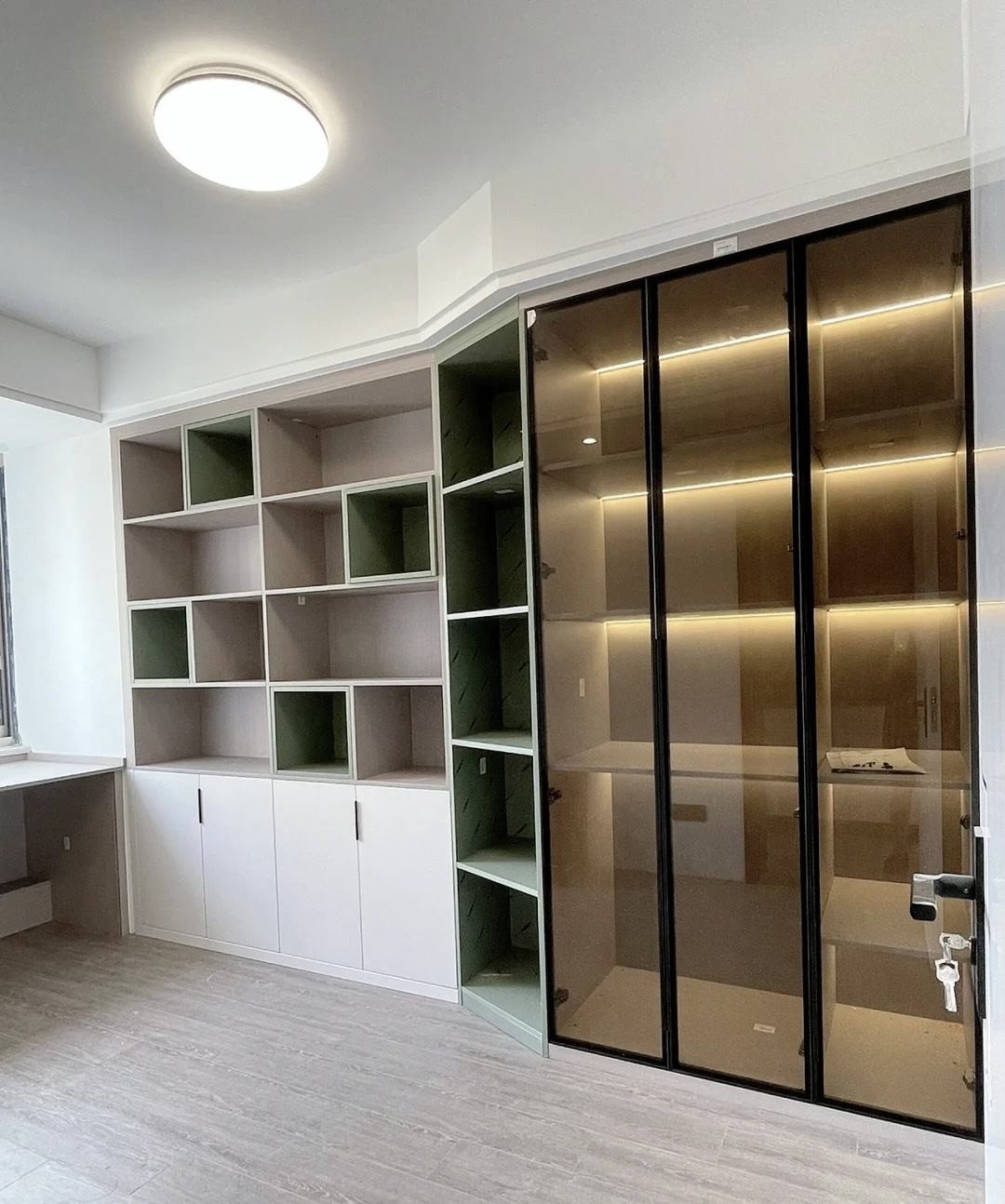 Contemporary Office Wardrobe Storage CARB Bedroom Clothing